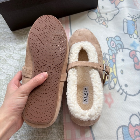 Alaïa Lambswool Mary Jane Flats - Picture 7 of 8